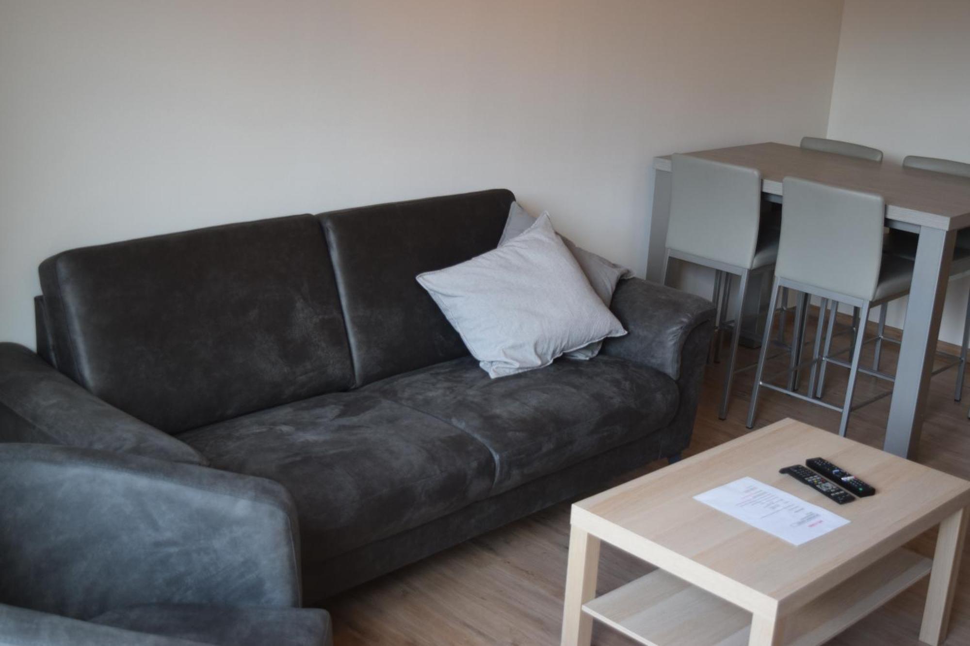 Apartment Aurora Ипер Екстериор снимка
