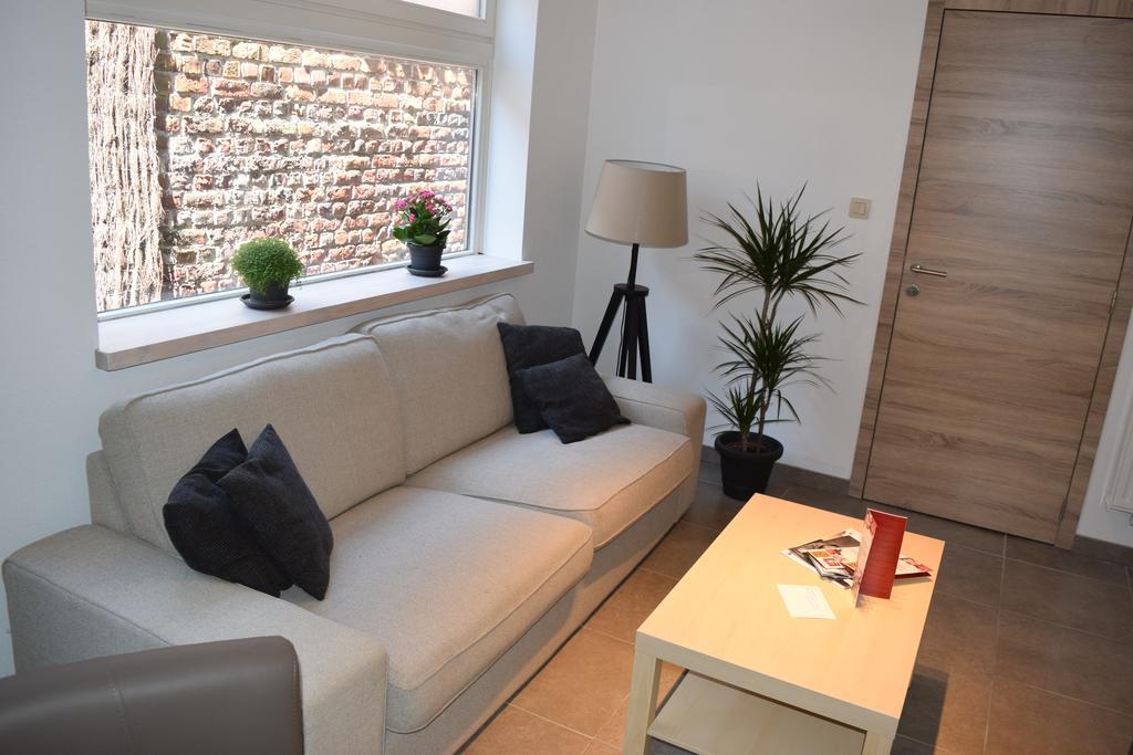 Apartment Aurora Ипер Екстериор снимка
