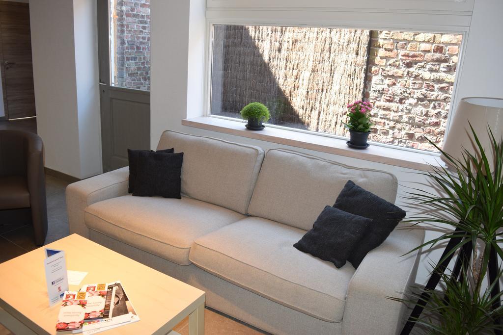 Apartment Aurora Ипер Екстериор снимка