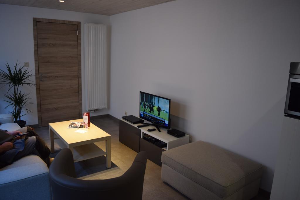 Apartment Aurora Ипер Екстериор снимка