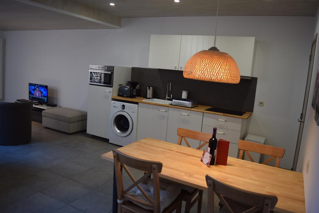 Apartment Aurora Ипер Екстериор снимка